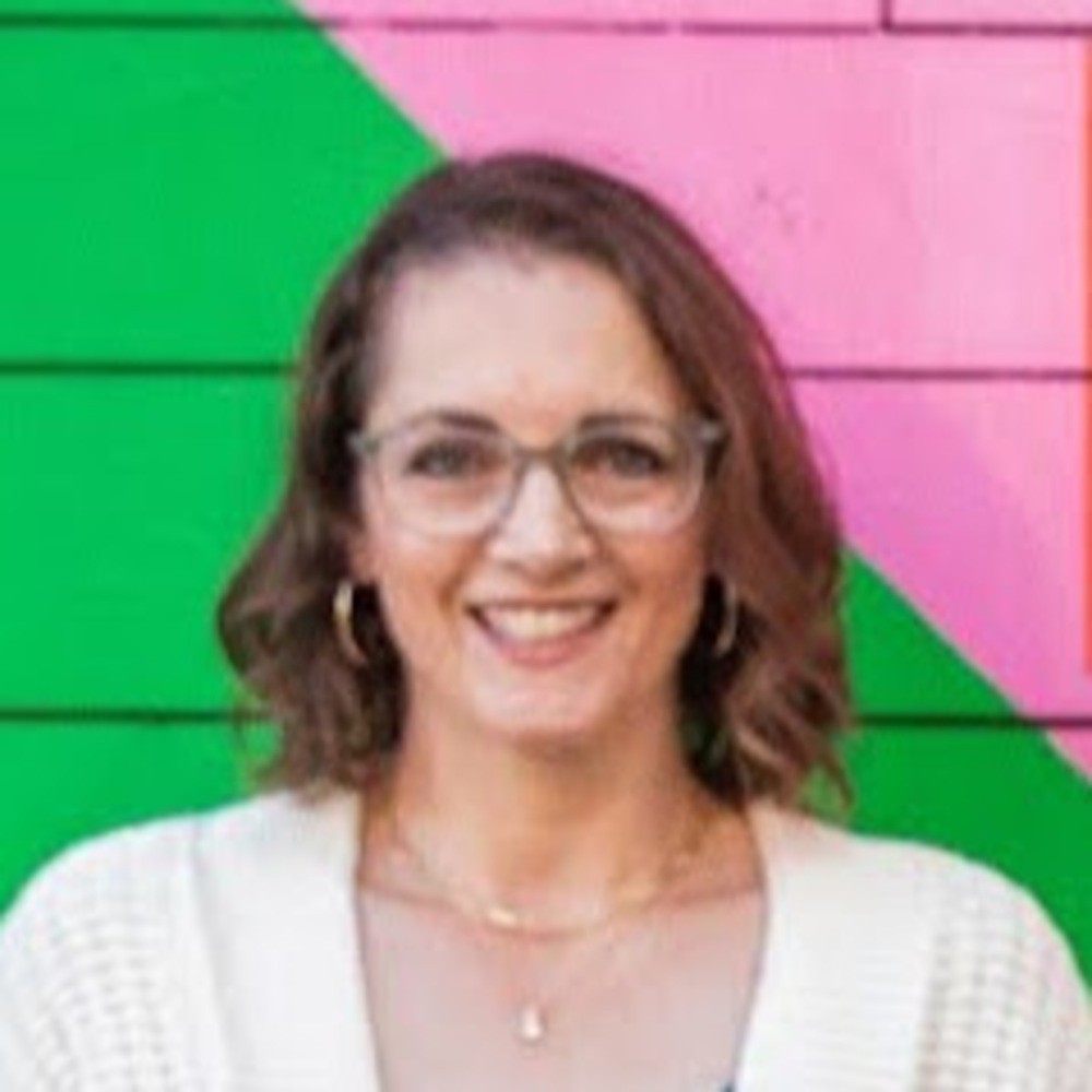 Meet your Posher, Denise
